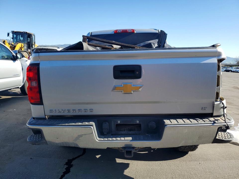 Photo 6 from auction – 2018 CHEVROLET SILVERADO with VIN 3GCUKREC7JG198205
