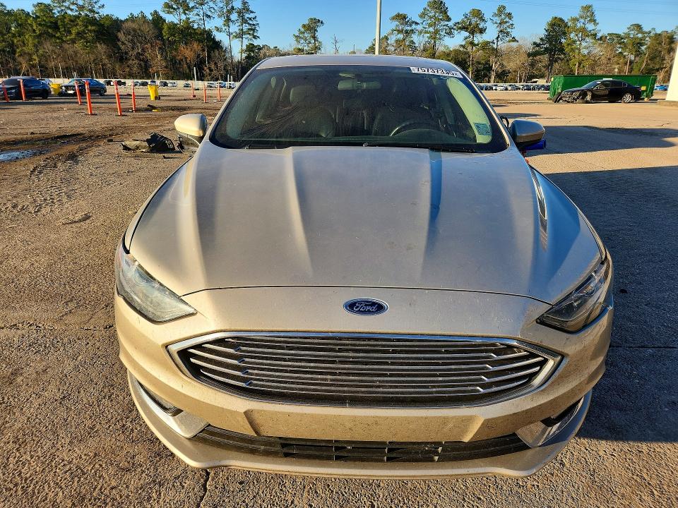 Photo 5 from auction – 2018 FORD FUSION with VIN 3FA6P0HD4JR200657