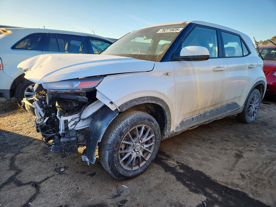 HYUNDAI VENUE 2024 with VIN KMHRB8A36RU310728 - Photo from auction