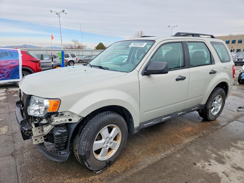 FORD ESCAPE 2009 with VIN 1FMCU02749KB29920 - Photo from auction