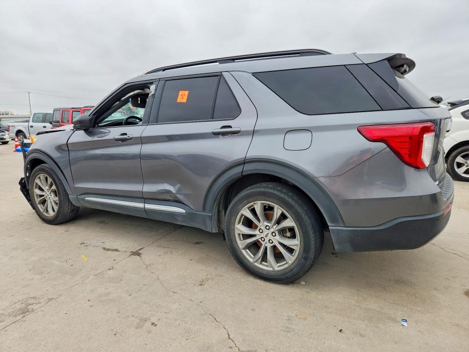 Photo 2 from auction – 2022 FORD EXPLORER with VIN 1FMSK8DH7NGC05875