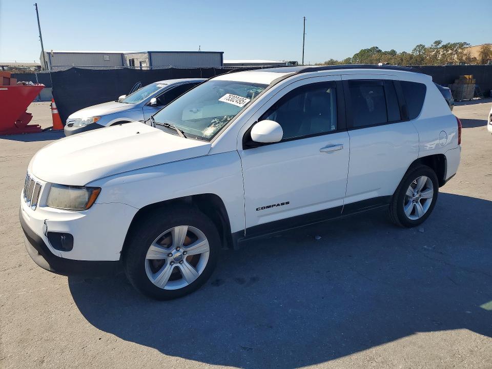 JEEP COMPASS 2016 with VIN 1C4NJDEB5GD587383 - Photo from auction