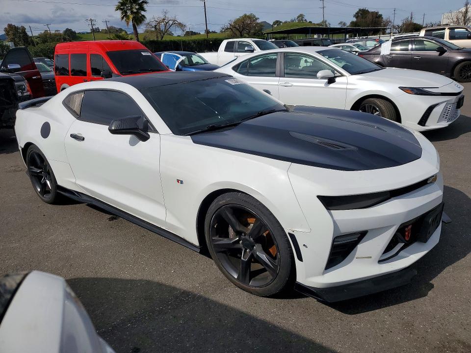 Photo 4 from auction – 2017 CHEVROLET CAMARO SS with VIN 1G1FF1R72H0202504