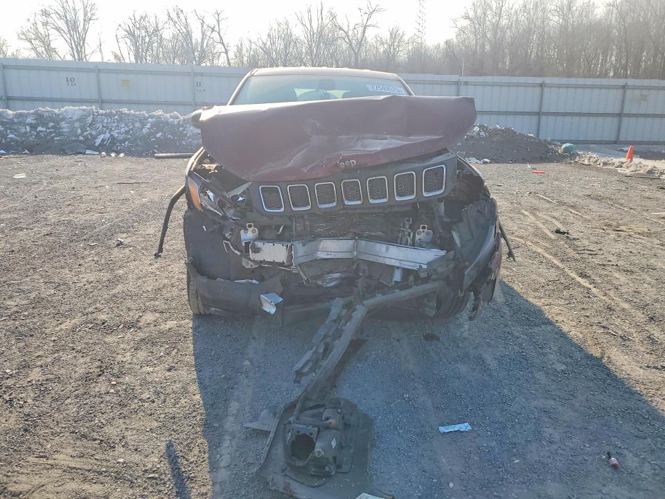 Photo 5 from auction – 2020 JEEP COMPASS with VIN 3C4NJDAB0LT242918