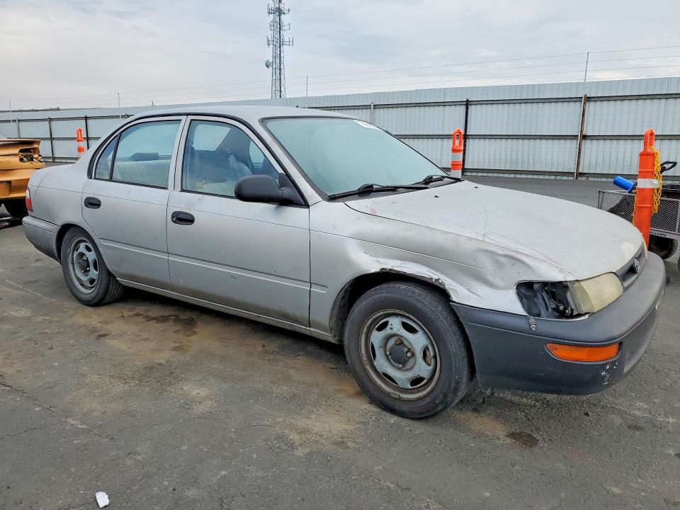 Photo 4 from auction – 1996 TOYOTA COROLLA with VIN 1NXBA02E6TZ483971