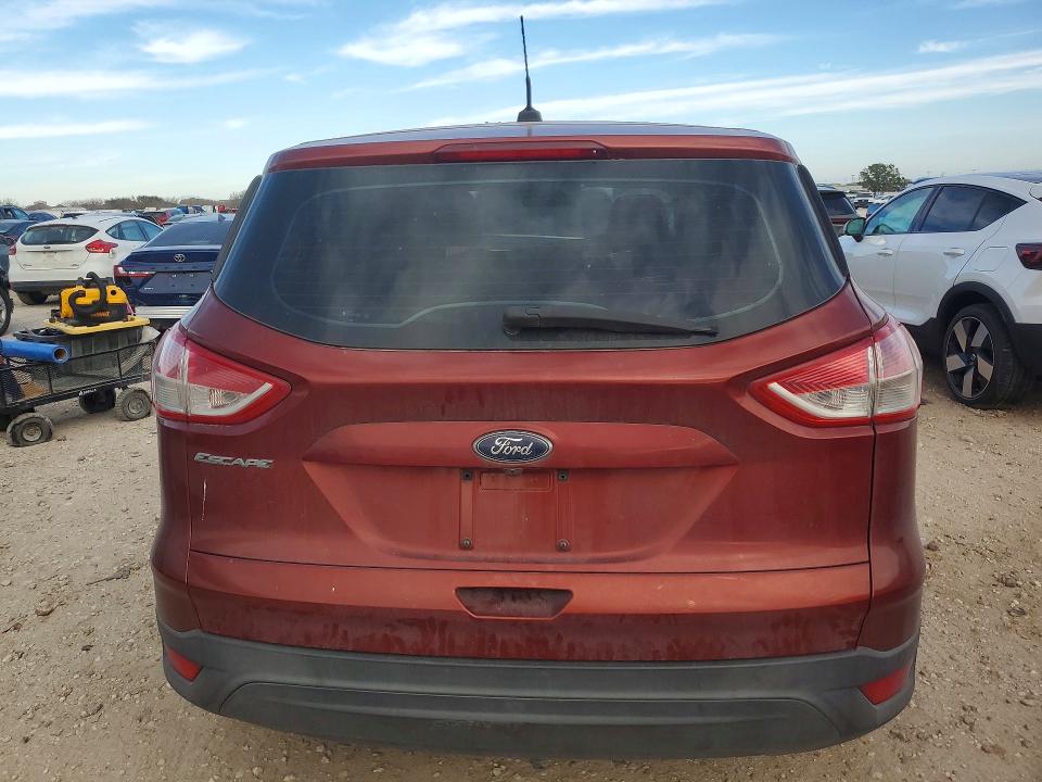Photo 6 from auction – 2015 FORD ESCAPE with VIN 1FMCU0F79FUA42282