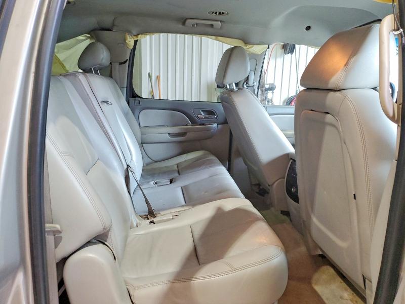 Photo 10 from auction – 2007 CHEVROLET SUBURBAN with VIN 3GNFC16017G264260