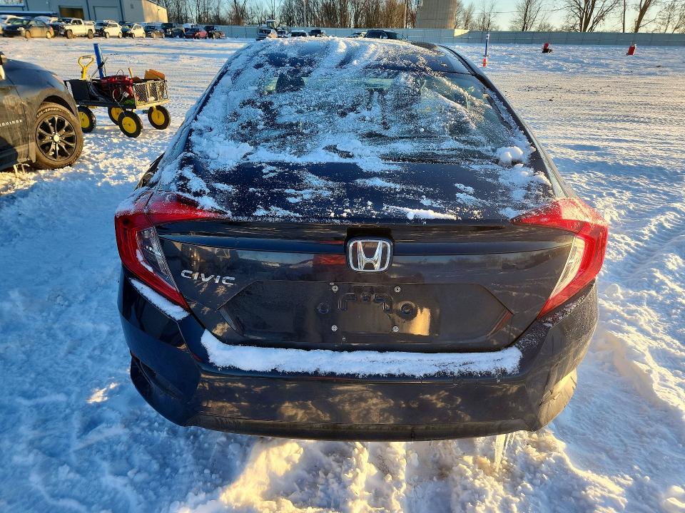Photo 6 from auction – 2017 HONDA CIVIC LX with VIN 19XFC2F57HE009894