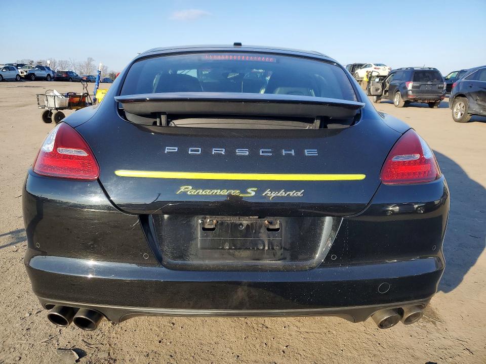 Photo 6 from auction – 2012 PORSCHE PANAMERA with VIN WP0AD2A70CL045202