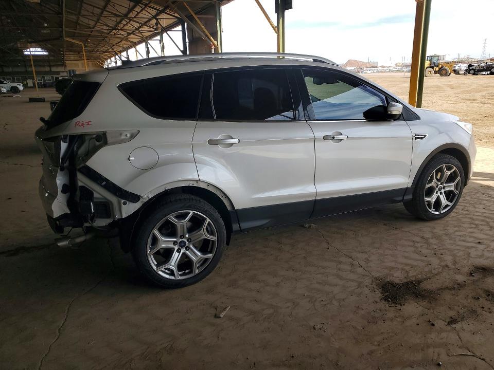 Photo 3 from auction – 2017 FORD ESCAPE with VIN 1FMCU9J95HUA37046