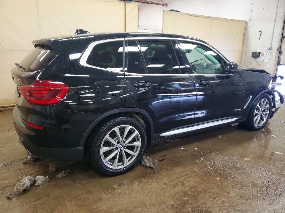 Photo 3 from auction – 2018 BMW X3 with VIN 5UXTR9C52JLC81671