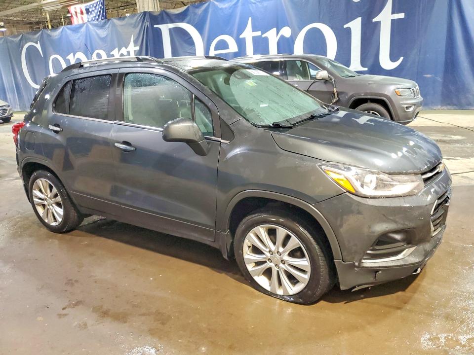 Photo 4 from auction – 2020 CHEVROLET TRAX PREMI with VIN 3GNCJRSB3LL163379