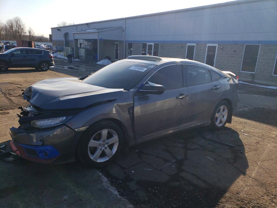 HONDA CIVIC 2018 with VIN JHMFC1F93JX043929 - Photo from auction