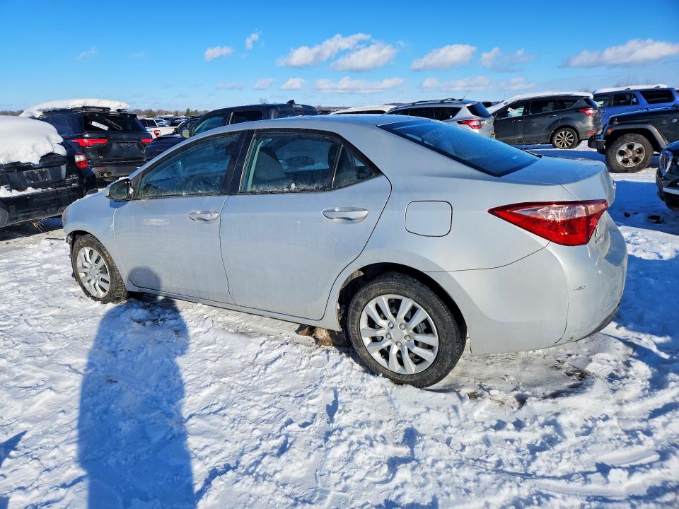 Photo 2 from auction – 2018 TOYOTA COROLLA with VIN 2T1BURHE6JC121110