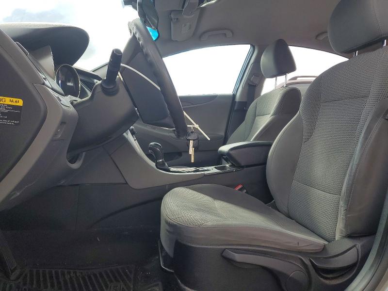 Photo 7 from auction – 2012 HYUNDAI SONATA with VIN 5NPEB4AC8CH487553