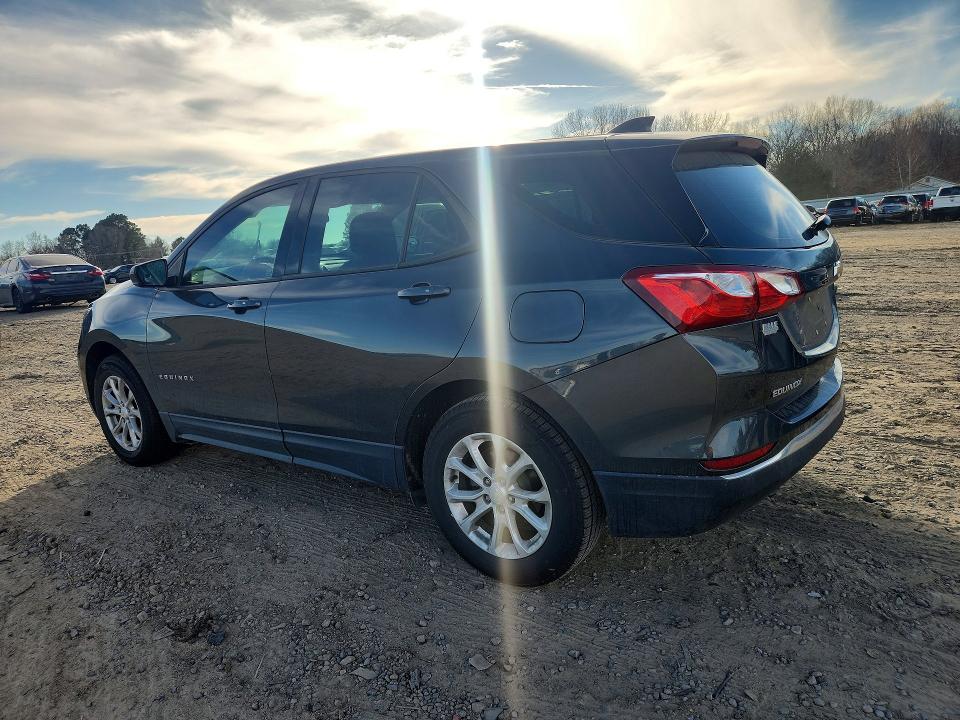 Photo 2 from auction – 2018 CHEVROLET EQUINOX with VIN 3GNAXHEV5JS507416