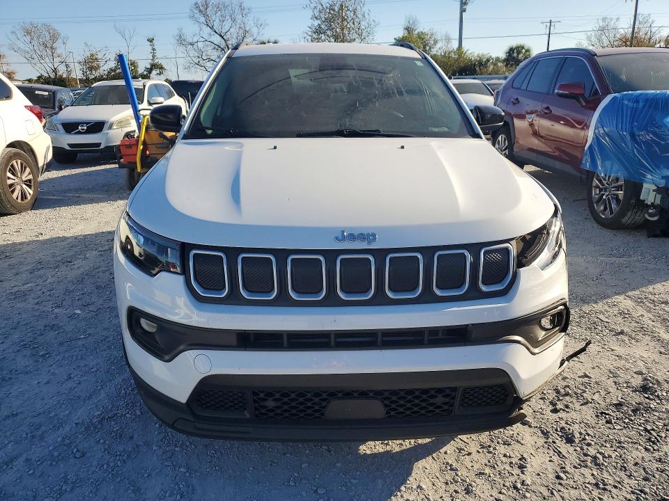 Photo 5 from auction – 2022 JEEP COMPASS with VIN 3C4NJDBB5NT152259