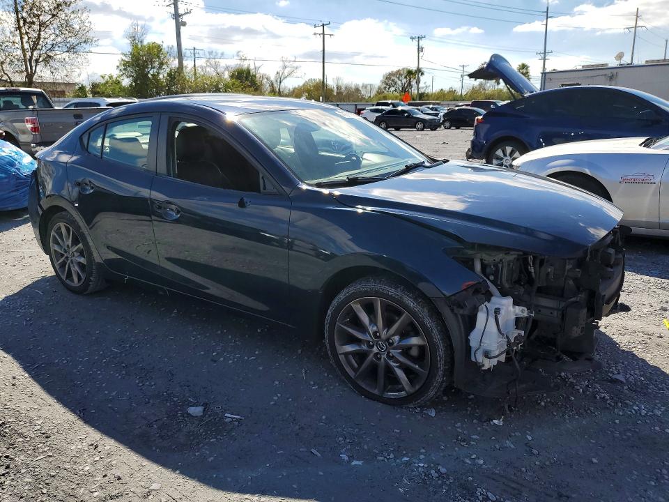 Photo 4 from auction – 2018 MAZDA 3 with VIN 3MZBN1V35JM177139