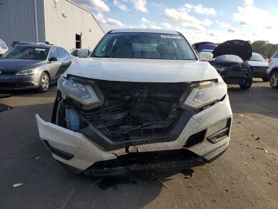 Photo 5 from auction – 2017 NISSAN ROGUE S with VIN JN8AT2MT6HW138599