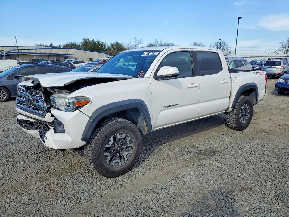 TOYOTA TACOMA DOU 2017 with VIN 3TMCZ5AN1HM099124 - Photo from auction