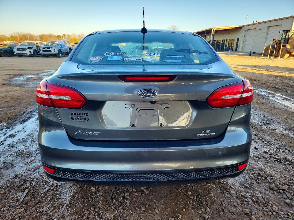 Photo 6 from auction – 2016 FORD FOCUS with VIN 1FADP3F27GL236523