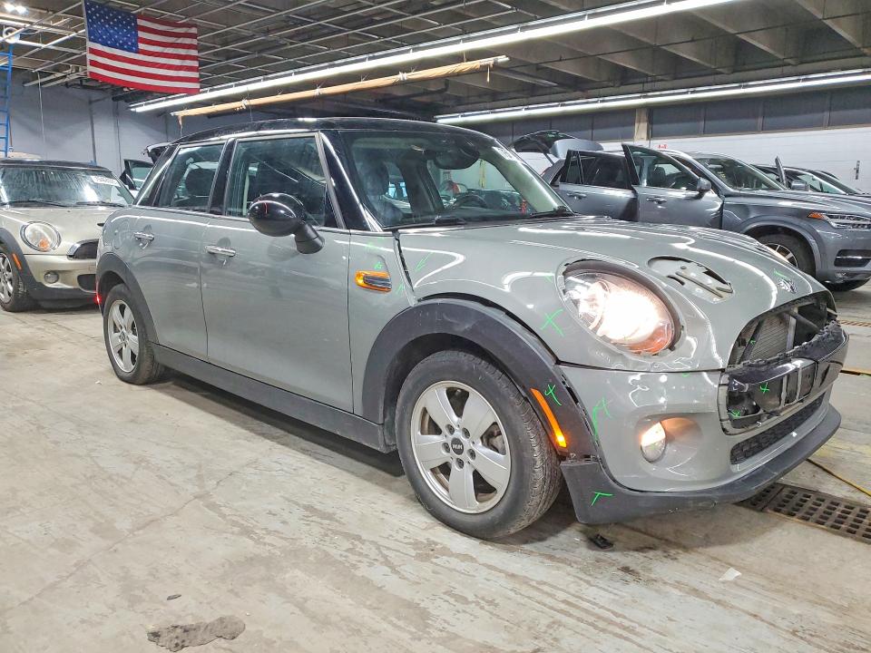 Photo 4 from auction – 2018 MINI COOPER with VIN WMWXU1C59J2F79527