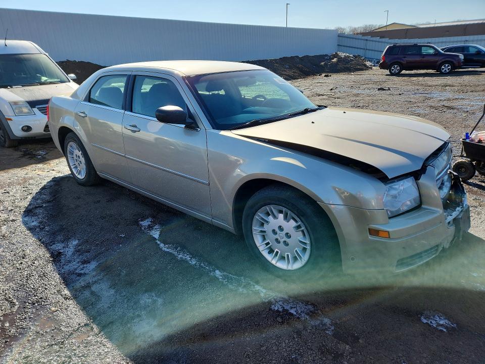 Photo 4 from auction – 2007 CHRYSLER 300 with VIN 2C3KA43R37H619435