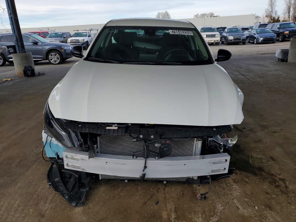 Photo 5 from auction – 2025 NISSAN ALTIMA with VIN 1N4BL4DV4SN400488