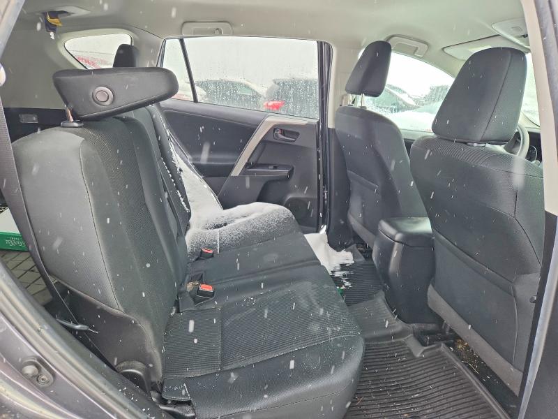 Photo 10 from auction – 2018 TOYOTA RAV4 LE with VIN 2T3BFREV6JW820113