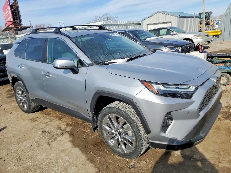 Photo 4 from auction – 2023 TOYOTA RAV4 LIMIT with VIN 2T3Y1RFV7PW257394