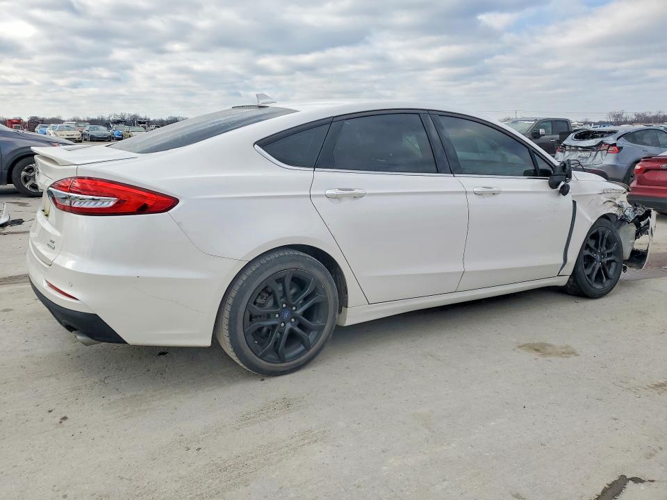 Photo 3 from auction – 2019 FORD FUSION with VIN 3FA6P0HD8KR267294
