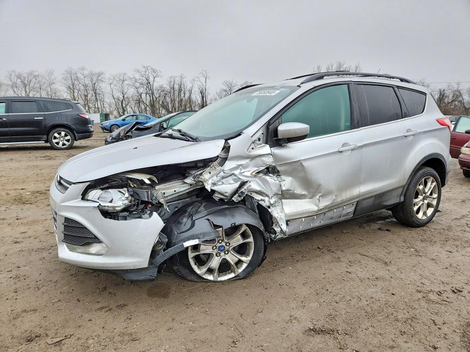FORD ESCAPE 2013 z numerem VIN 1FMCU0GX3DUB91184 - Zdjęcie z aukcji