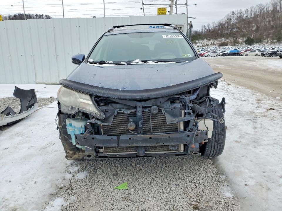 Photo 5 from auction – 2013 TOYOTA RAV4 with VIN JTMRFREV6DD030035
