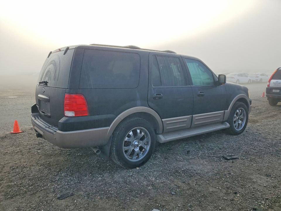Photo 3 from auction – 2004 FORD EXPEDITION with VIN 1FMPU17L14LB23377