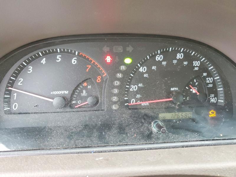 Photo 9 from auction – 2004 TOYOTA CAMRY LE with VIN 4T1BF30K74U578293