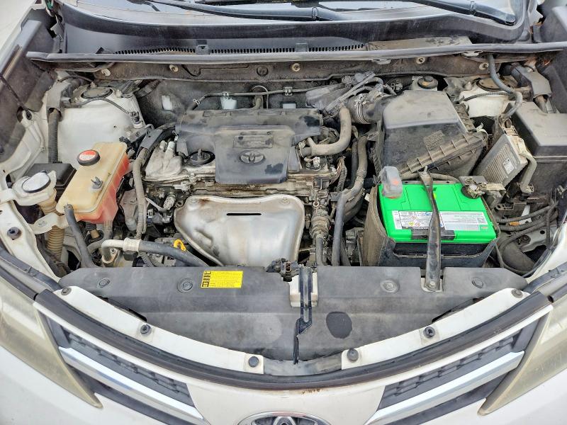 Photo 11 from auction – 2015 TOYOTA RAV4 with VIN JTMWFREV3FD057599