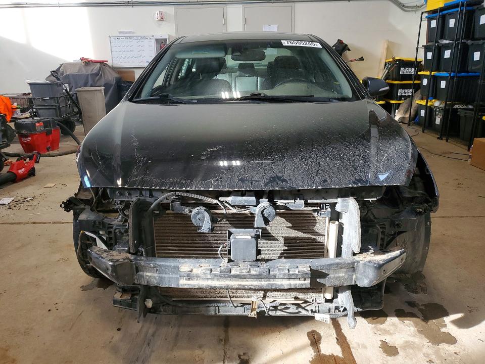 Photo 5 from auction – 2016 HYUNDAI SONATA with VIN 5NPE34AF8GH397364