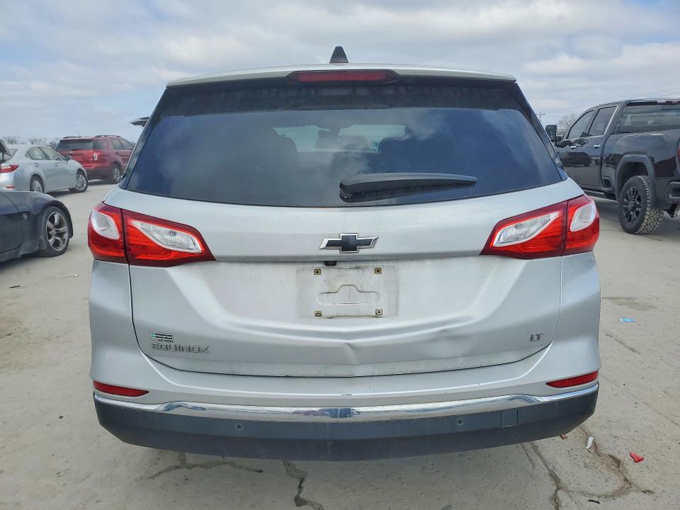 Photo 6 from auction – 2018 CHEVROLET EQUINOX with VIN 2GNAXJEV0J6347905