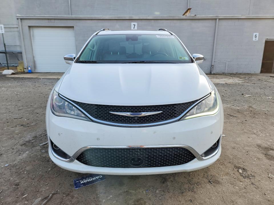 Photo 5 from auction – 2017 CHRYSLER PACIFICA with VIN 2C4RC1GG2HR508074