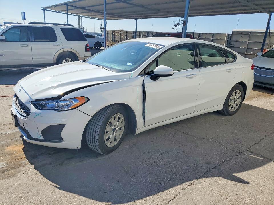 FORD FUSION S 2019 with VIN 3FA6P0G72KR103390 - Photo from auction