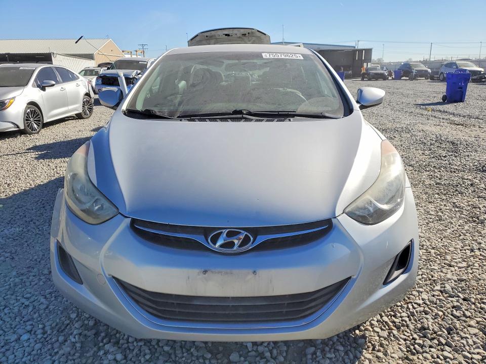 Photo 5 from auction – 2011 HYUNDAI ELANTRA with VIN 5NPDH4AE1BH019173