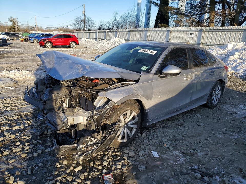 HONDA CIVIC LX 2022 with VIN 2HGFE2F28NH526526 - Photo from auction