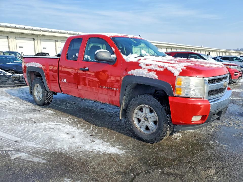 Photo 4 from auction – 2008 CHEVROLET SILVERADO with VIN 1GCEK19008Z213241