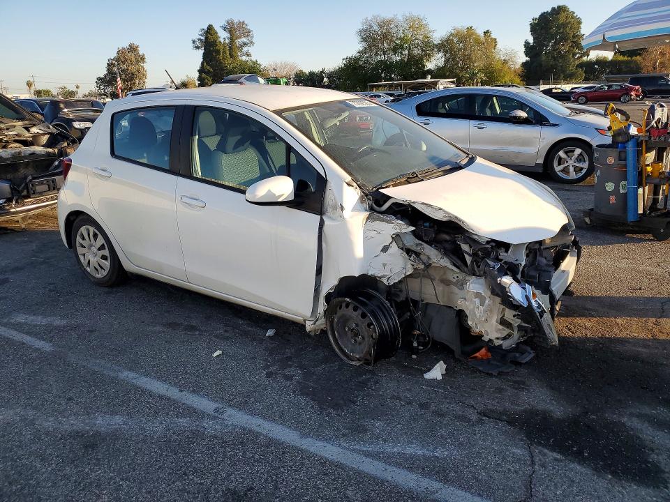 Photo 4 from auction – 2015 TOYOTA YARIS with VIN VNKKTUD31FA046216