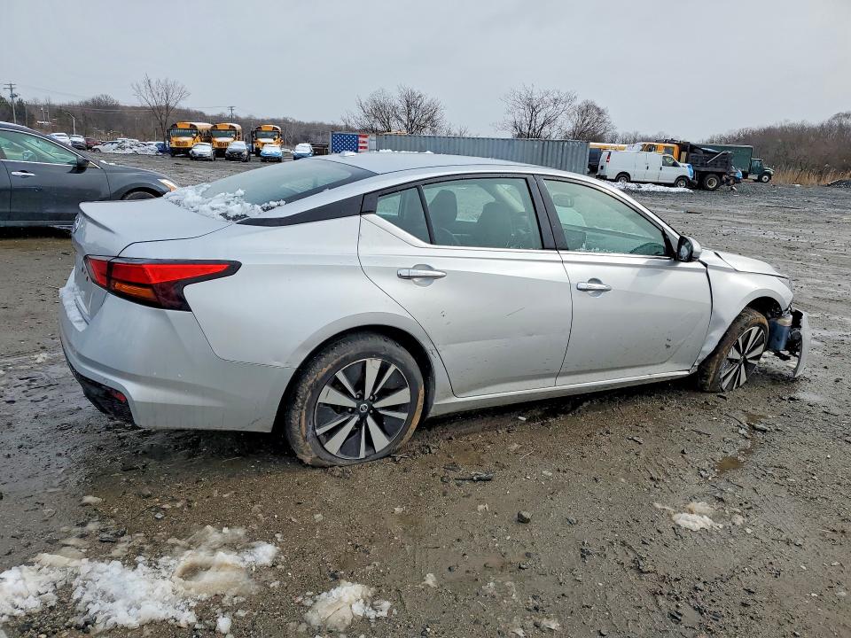 Photo 3 from auction – 2019 NISSAN ALTIMA with VIN 1N4BL4EV8KC235670