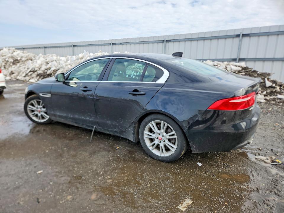 Foto 2 de la subasta – 2018 JAGUAR XE con VIN SAJAE4FX5JCP28724