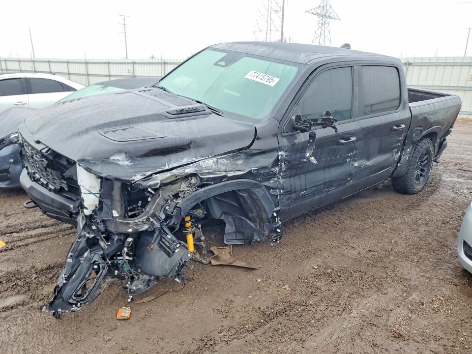 Foto 1 de la subasta – 2026 RAM 1500 con VIN 1C6SRFLP5TN152512