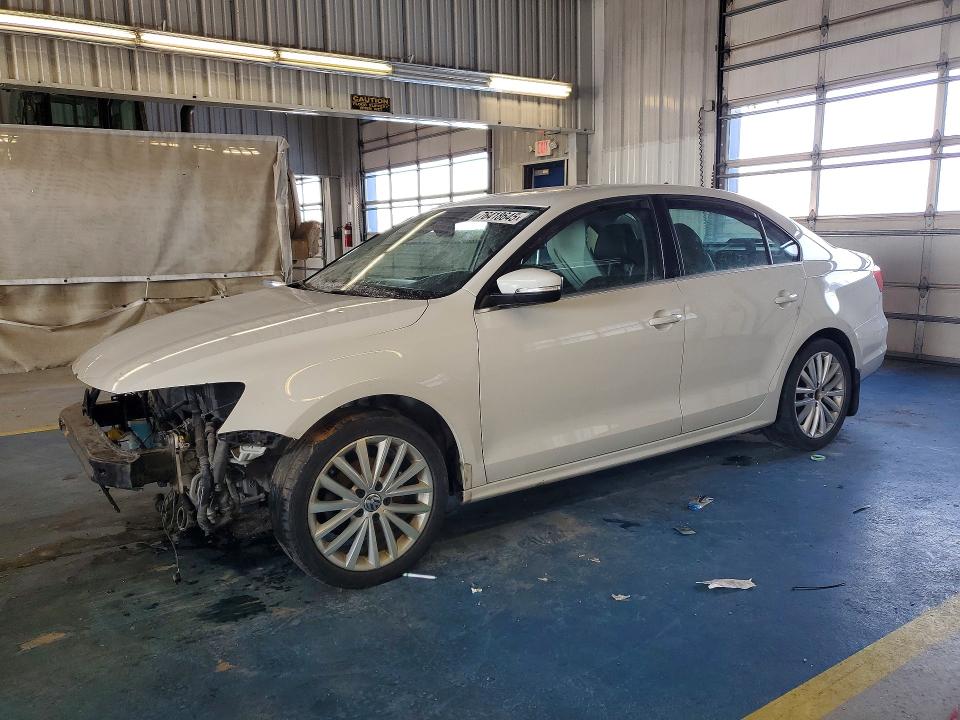 VOLKSWAGEN JETTA SE 2015 with VIN 3VWD17AJ6FM333708 - Photo from auction