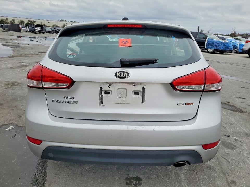 Photo 6 from auction – 2015 KIA FORTE EX with VIN KNAFX5A89F5267007