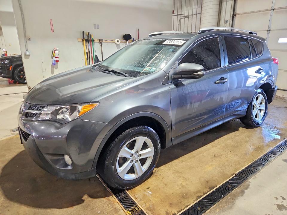 TOYOTA RAV4 XLE 2014 with VIN JTMRFREVXED094838 - Photo from auction